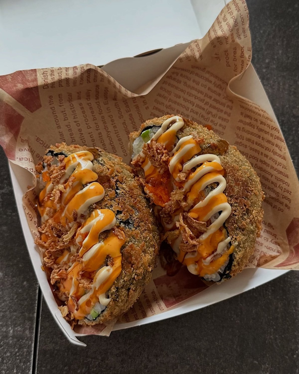 Sushi Burger mit hausgemachten Saucen